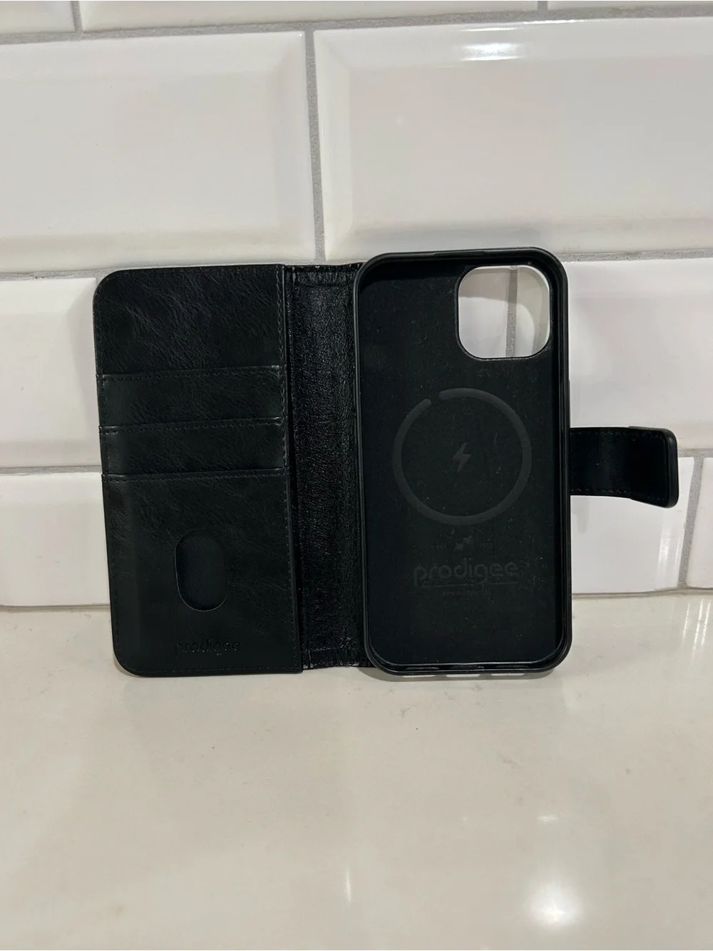 Prodigee iPhone 13 Wallet Case Black MagSafe